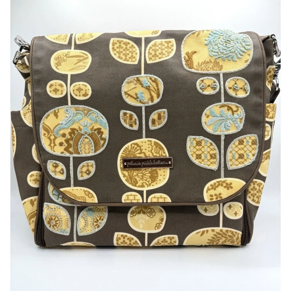 Petunia Pickle Bottom Boxy Backpack Diaper Bag Heirloom‎ 10yr Embroidered